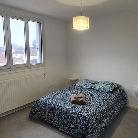 Private Room In Shared Apartment III Бове Экстерьер фото